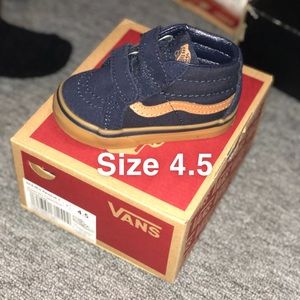 Baby shoes